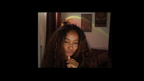 Snapshot of elenna_snow chatting on April 12, 9:20 pm Elenna online show from April 12, 9:20 pm