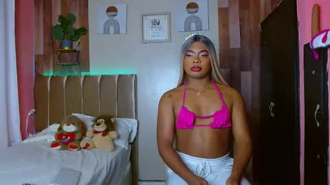 eletrabrowns online show from October 15, 5:18 am