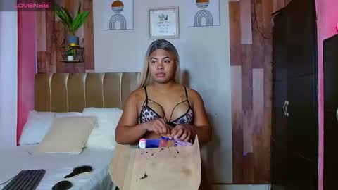 eletrabrowns online show from June 7, 5:22 am