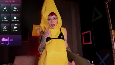 ELETTRA online show from November 8, 1:39 am