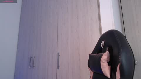 Millie bobby online show from January 31, 11:35 am