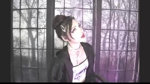  onlif4ns whitegothdoll online show from April 22, 4:15 am