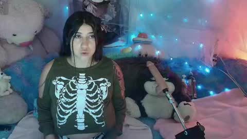 miu  online show from October 24, 9:38 am