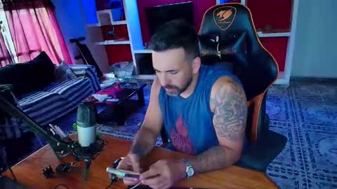 Snapshot of elfetas chatting on February 22, 9:57 pm elfetas online show from February 22, 9:57 pm