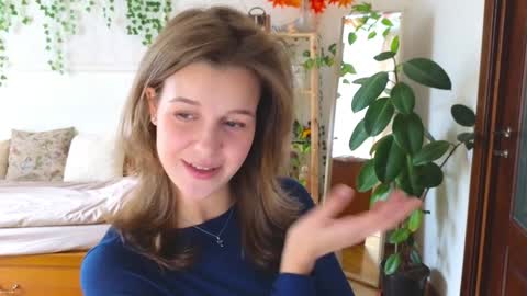 Snapshot of eli_sun chatting on October 13, 9:20 am ELI Guys Im immersed in my studies its time for exams. I hope to be here on Friday online show from October 13, 9:20 am