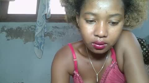 Snapshot of elia011 chatting on January 30, 8:54 am elia011 online show from January 30, 8:54 am