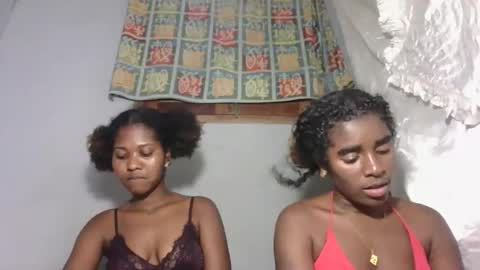 elia011 online show from November 4, 5:12 pm