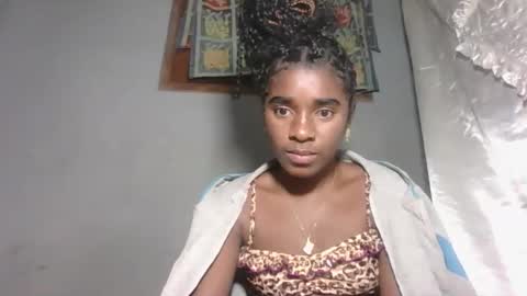 elia011 online show from November 9, 12:31 am