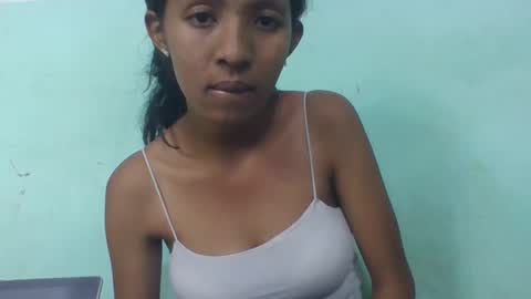 Snapshot of eliah193653 chatting on December 3, 5:37 am eliah193653 online show from December 3, 5:37 am