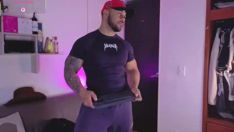 Snapshot of elian1641 chatting on February 26, 11:31 am elian online show from February 26, 11:31 am