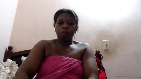 Snapshot of elianis598477 chatting on November 1, 6:15 am elianis598477 online show from November 1, 6:15 am