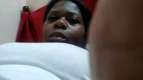 Snapshot of elianis598477 chatting on January 11, 11:32 pm elianis598477 online show from January 11, 11:32 pm