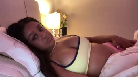 elibabyyy2 online show from June 11, 3:48 am