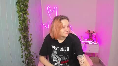 Snapshot of elieiza_xo chatting on October 21, 2:34 am elieiza_xo online show from October 21, 2:34 am