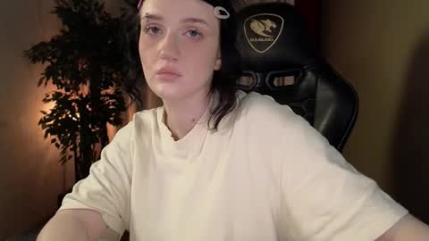 Ellie online show from October 4, 5:16 am