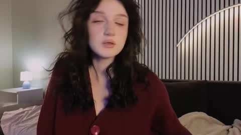 Ellie online show from October 16, 5:41 am