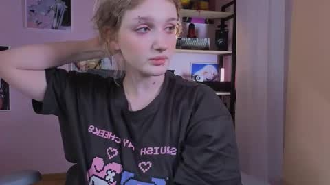 Ellie online show from February 12, 6:19 am