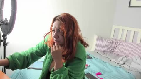 elifgirasol online show from January 25, 10:19 am