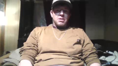 Snapshot of elijahk77756 chatting on February 3, 11:20 am elijahk77756 online show from February 3, 11:20 am