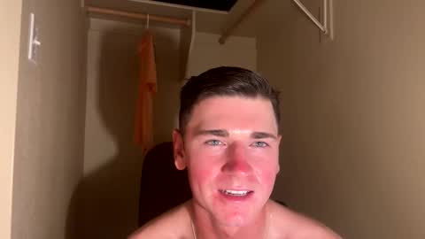 elijahkinky24 online show from May 15, 11:01 pm