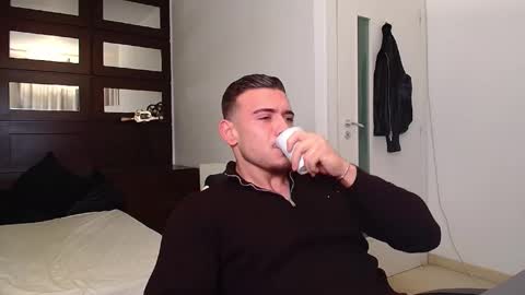 ElijahThorne online show from November 23, 5:40 am