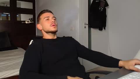 ElijahThorne online show from January 16, 6:06 am