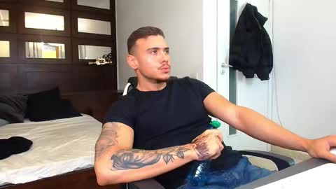 ElijahThorne online show from February 6, 9:45 am