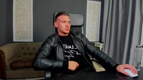 ElijahThorne online show from March 17, 10:29 am