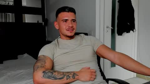 ElijahThorne online show from March 31, 8:15 am