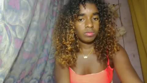 Snapshot of elina981 chatting on April 20, 11:17 pm elina981 online show from April 20, 11:17 pm