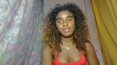 Snapshot of elina981 chatting on April 28, 12:43 pm elina981 online show from April 28, 12:43 pm