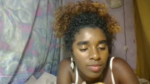 Snapshot of elina981 chatting on April 30, 8:57 pm elina981 online show from April 30, 8:57 pm