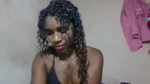 Snapshot of elina981 chatting on May 16, 11:53 am elina981 online show from May 16, 11:53 am