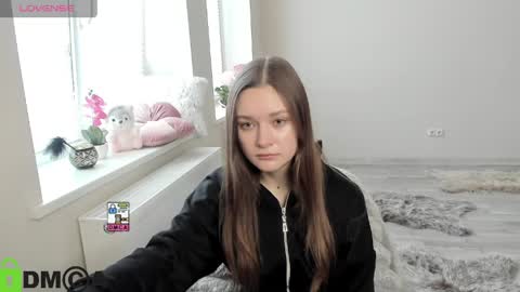 Snapshot of elina_x chatting on March 23, 8:07 am elina_x online show from March 23, 8:07 am