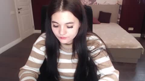 ElinaMils online show from March 11, 10:40 am