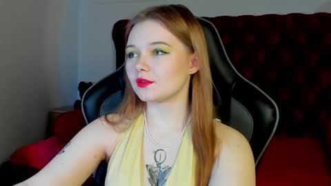 Snapshot of elinavale chatting on March 26, 5:18 pm elinavale online show from March 26, 5:18 pm