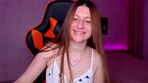 Elina online show from June 24, 9:25 pm