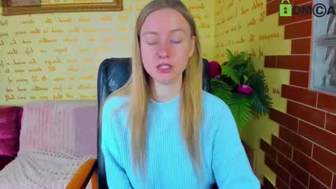 Snapshot of elinor_faith chatting on November 16, 2:55 pm elinor_faith online show from November 16, 2:55 pm