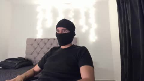 elio_dicaprio online show from December 2, 1:22 am