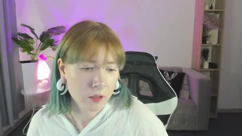 Elira Vane online show from June 2, 3:08 am