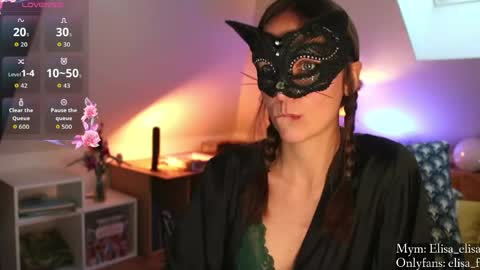 Snapshot of elisa_fr chatting on April 23, 5:59 pm Elisa online show from April 23, 5:59 pm