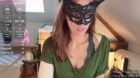 Snapshot of elisa_fr chatting on June 12, 3:22 pm Elisa online show from June 12, 3:22 pm