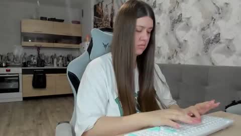 Aletta Oushen online show from December 1, 1:49 pm