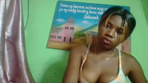 elisabeth2525 online show from January 19, 6:09 am