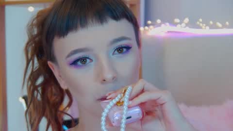 Snapshot of elisabethdavis chatting on September 24, 3:37 pm ElisabethDavis online show from September 24, 3:37 pm