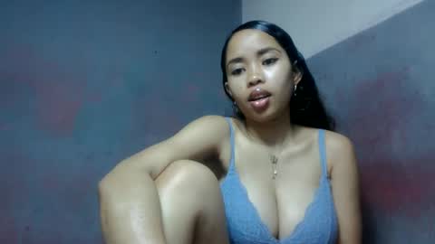 elisabethee online show from June 8, 6:19 pm