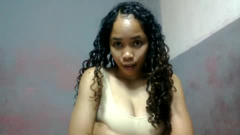 elisabethee online show from June 14, 2:30 pm