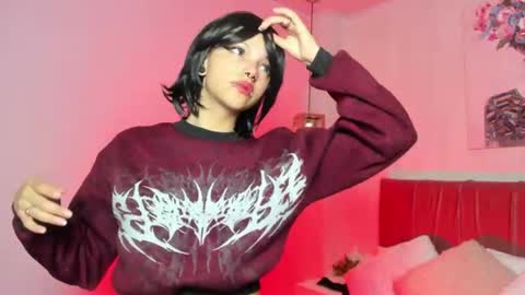 elisabethflores online show from June 22, 7:00 pm