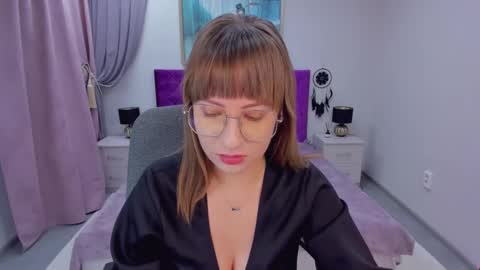Elisabeth online show from December 8, 11:46 am