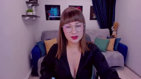 Elisabeth online show from December 9, 4:58 pm
